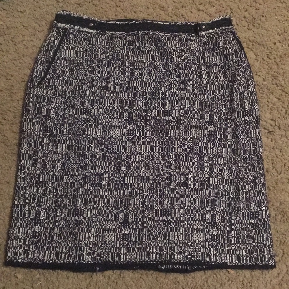navy/white business suit skirt